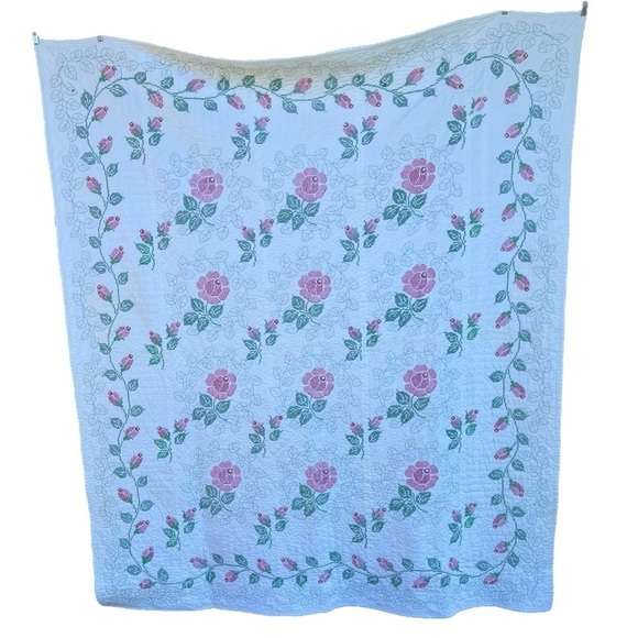 Vintage Embroidered Cross Stitch Rose Floral Quilt Hand Quilted Rosebuds 80x87 - Picture 1 of 16